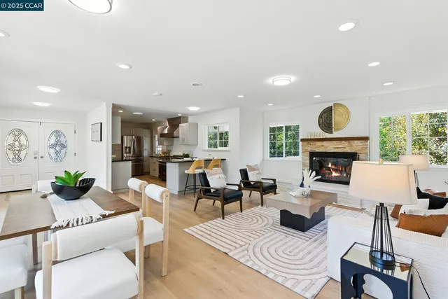 $1,625,000 | 122 Stein Way, Orinda, CA 94563