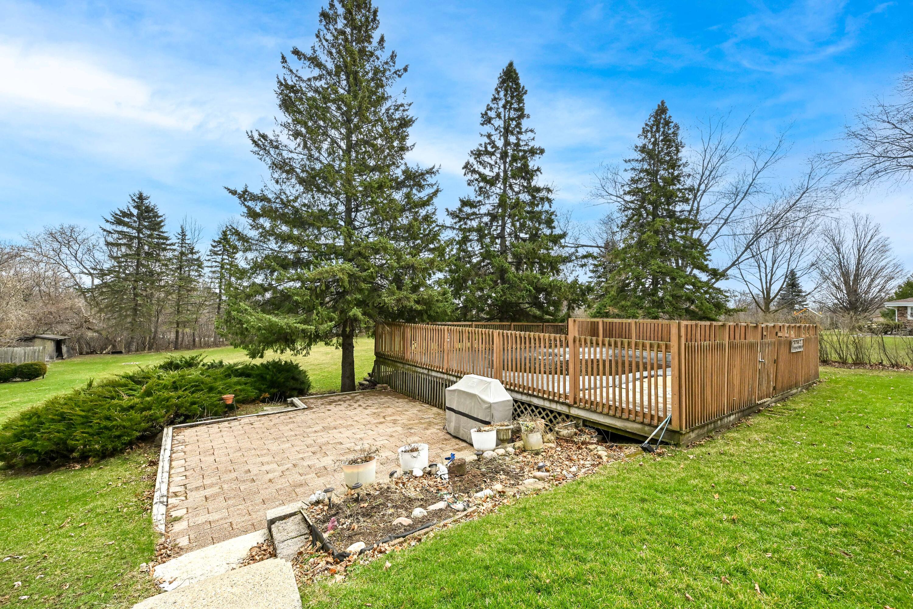 1220 Scenic Road Richfield, WI 53033 - Photo 34 of 38 DZ1220-32