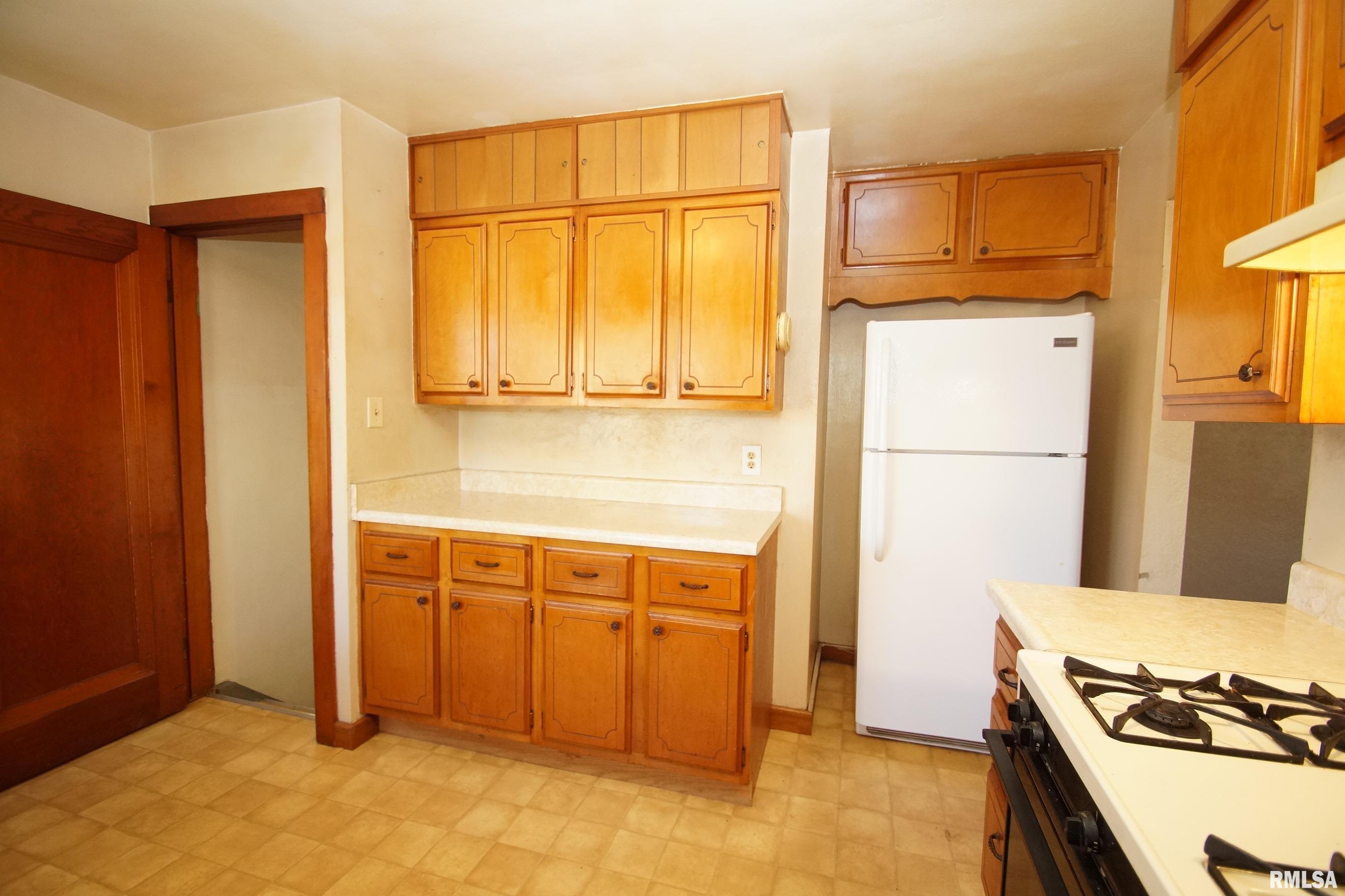 338 Amanda Street Pekin, IL 61554 - Photo 14 of 24