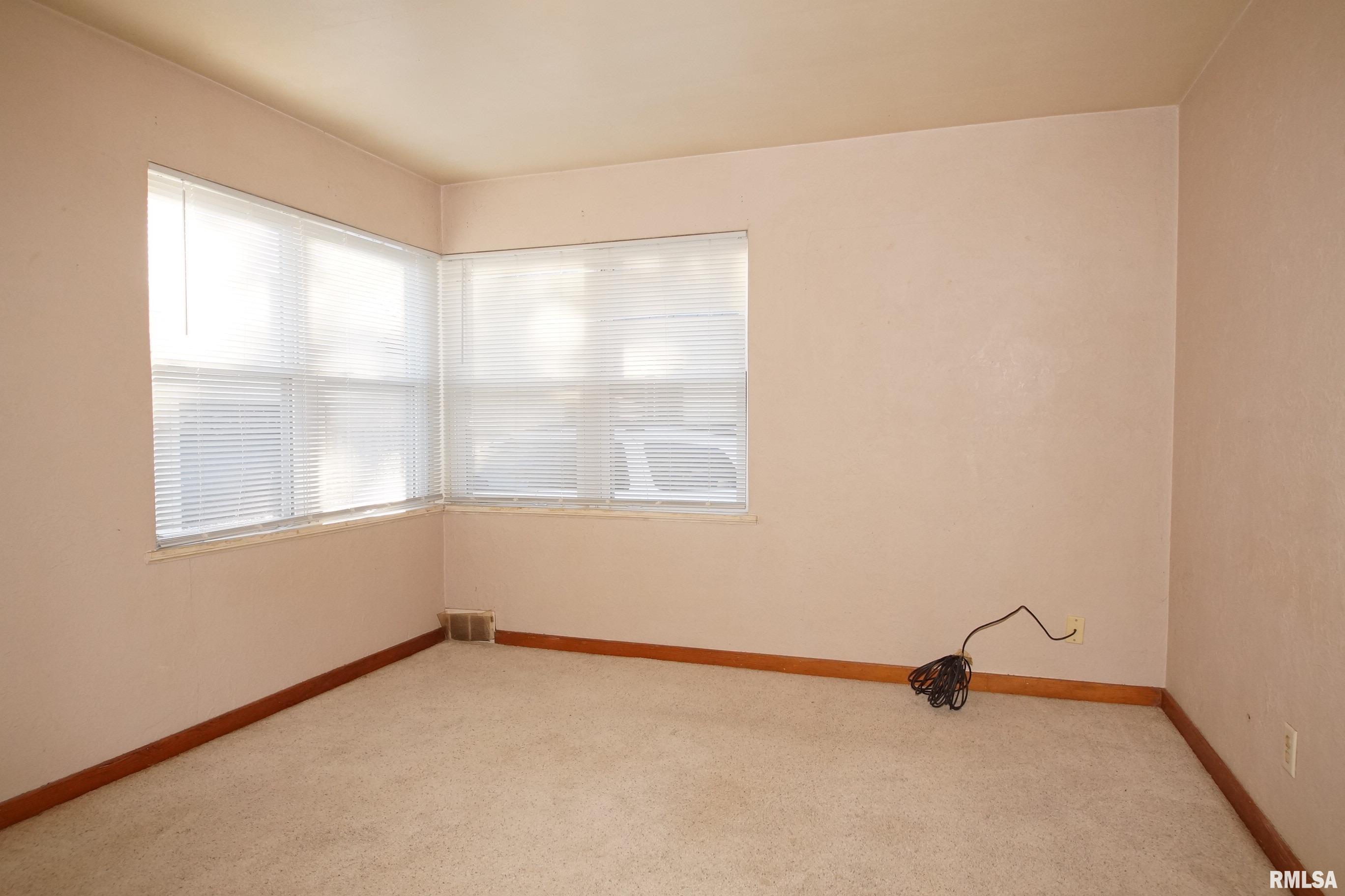 338 Amanda Street Pekin, IL 61554 - Photo 15 of 24