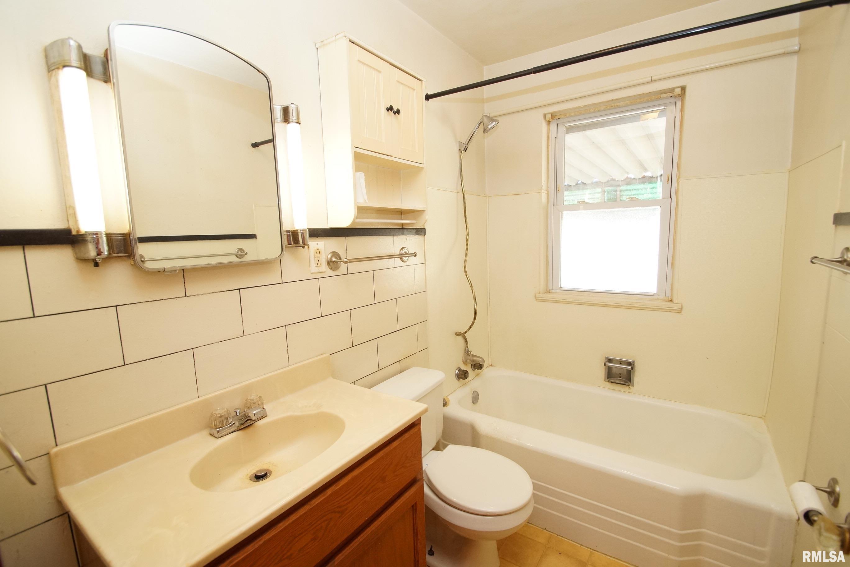 338 Amanda Street Pekin, IL 61554 - Photo 19 of 24