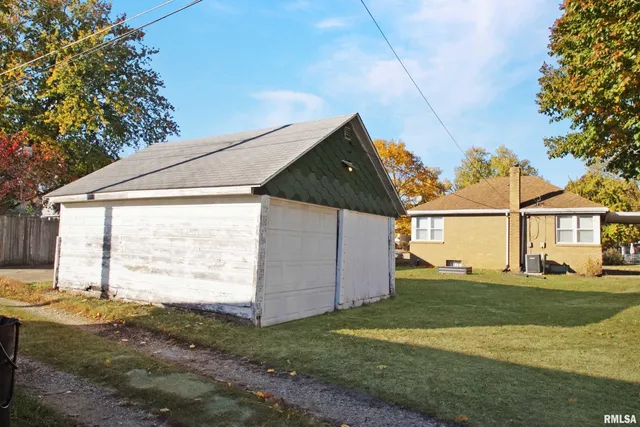$104,900 | 338 Amanda Street, Pekin, IL 61554