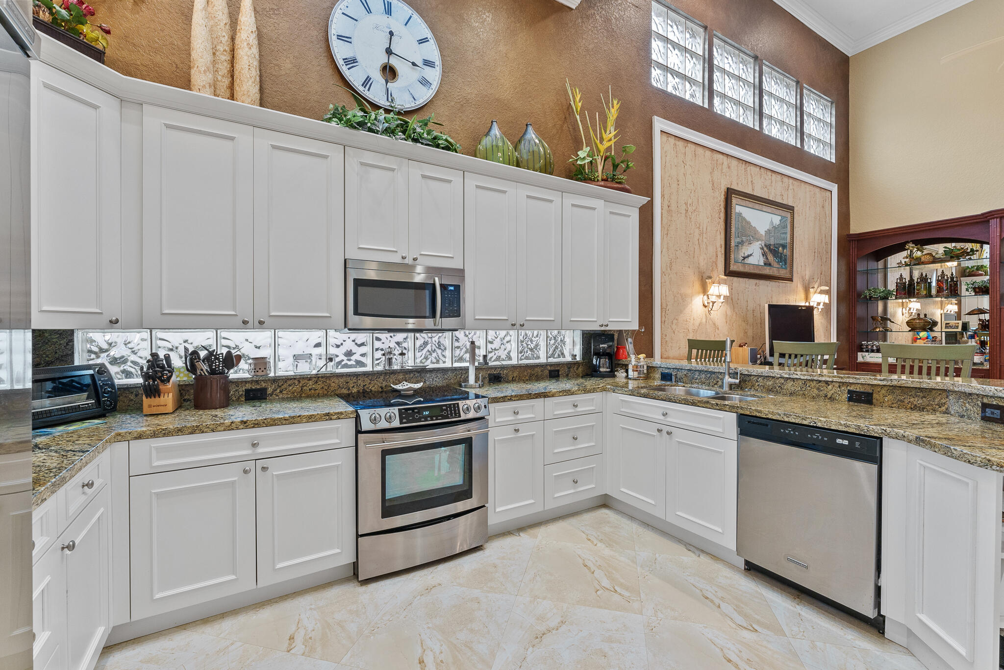 5673 Regency Circle East Boca Raton, FL 33496 - Photo 13 of 42 5673 NW 38th Ave - Boca Raton, Fl 29