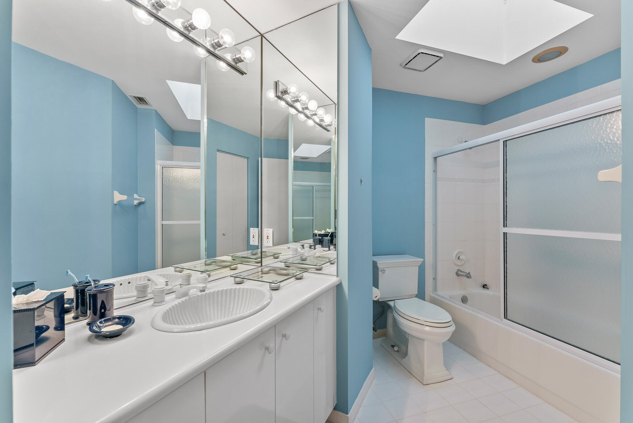 5673 Regency Circle East Boca Raton, FL 33496 - Photo 28 of 42 5673 NW 38th Ave - Boca Raton, Fl 43