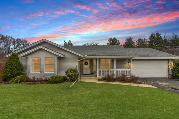 $279,900 | 1872 South Trainer Road, Rockford, IL 61108