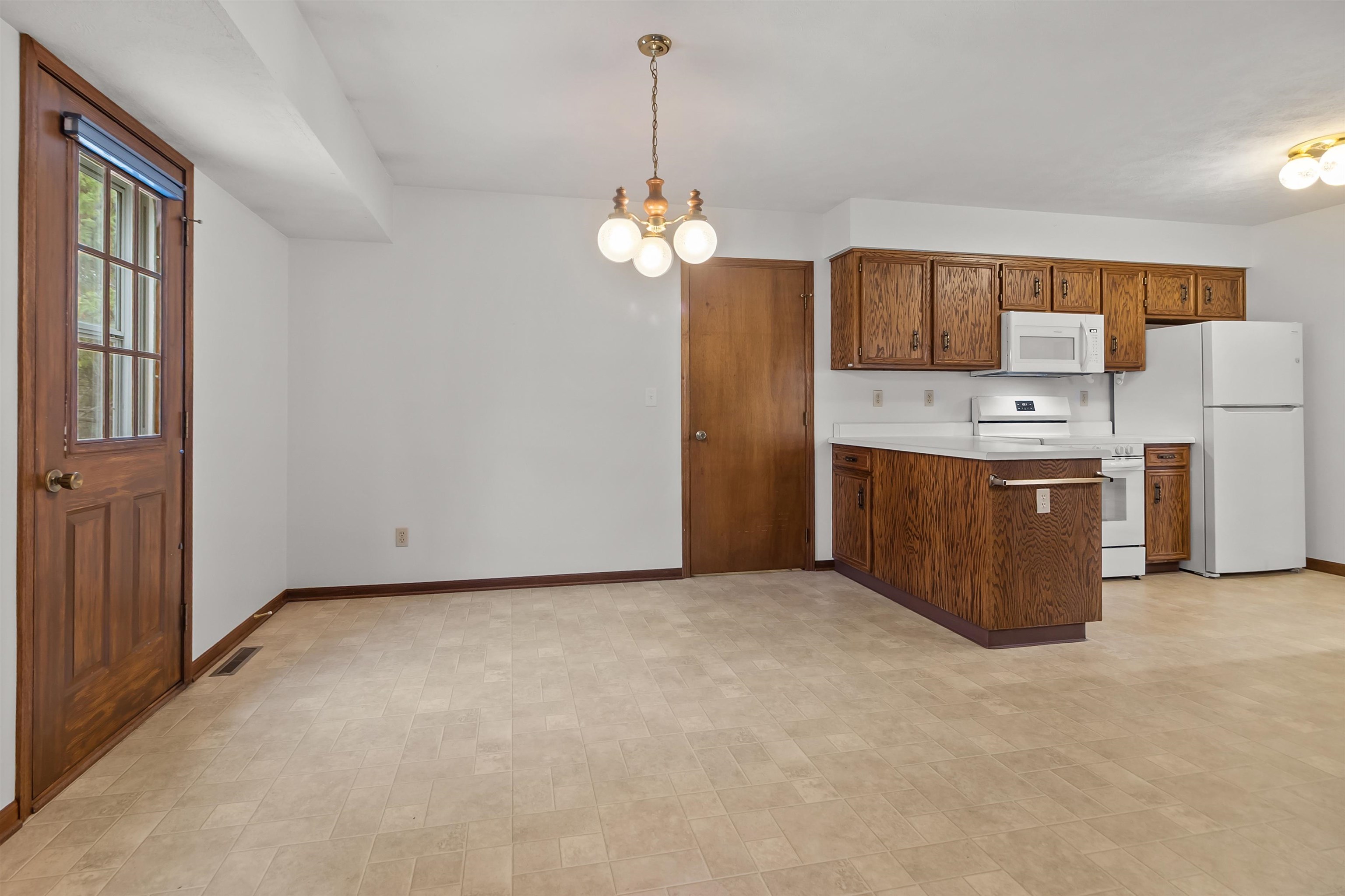 1872 South Trainer Road Rockford, IL 61108 - Photo 17 of 44