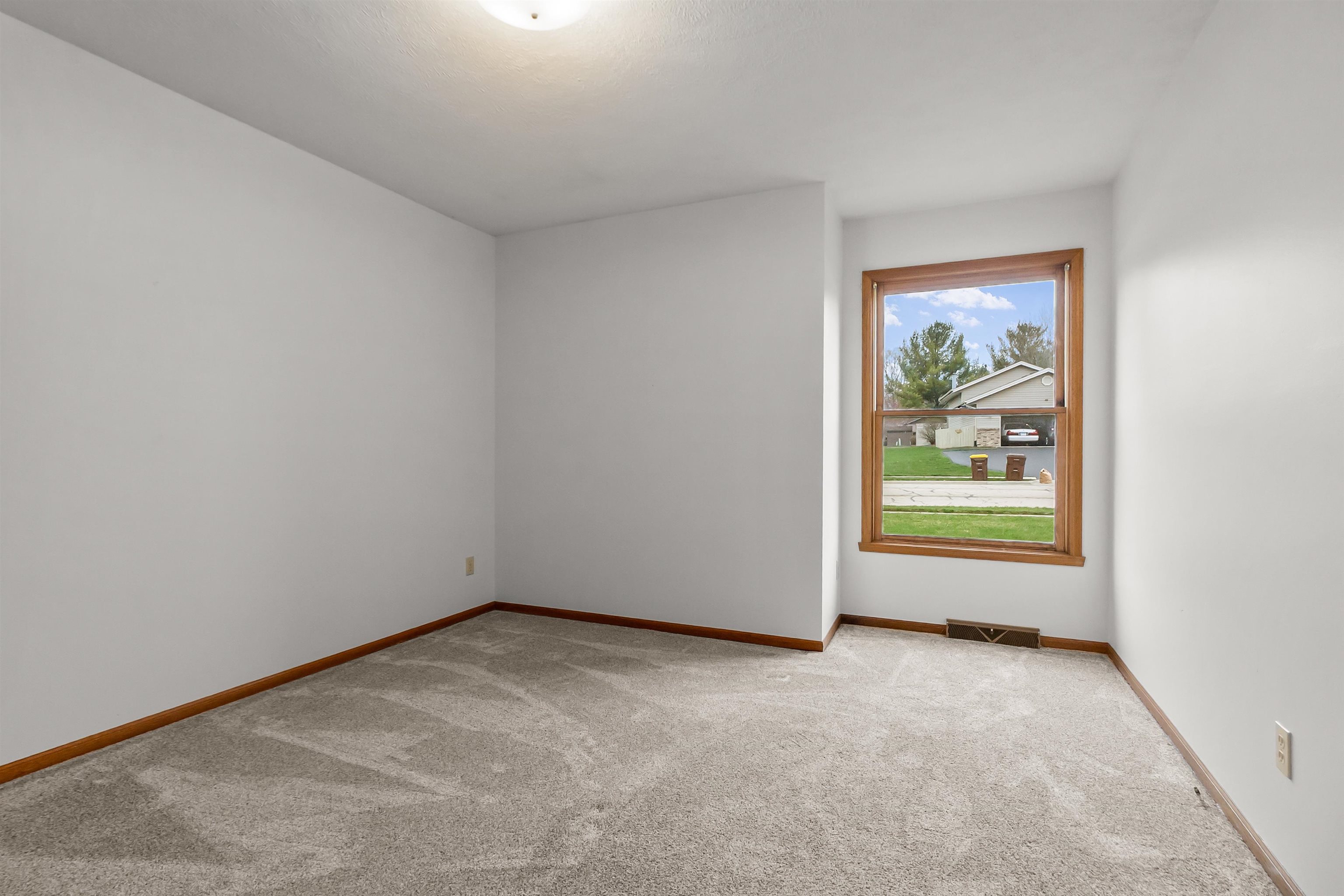 1872 South Trainer Road Rockford, IL 61108 - Photo 31 of 44