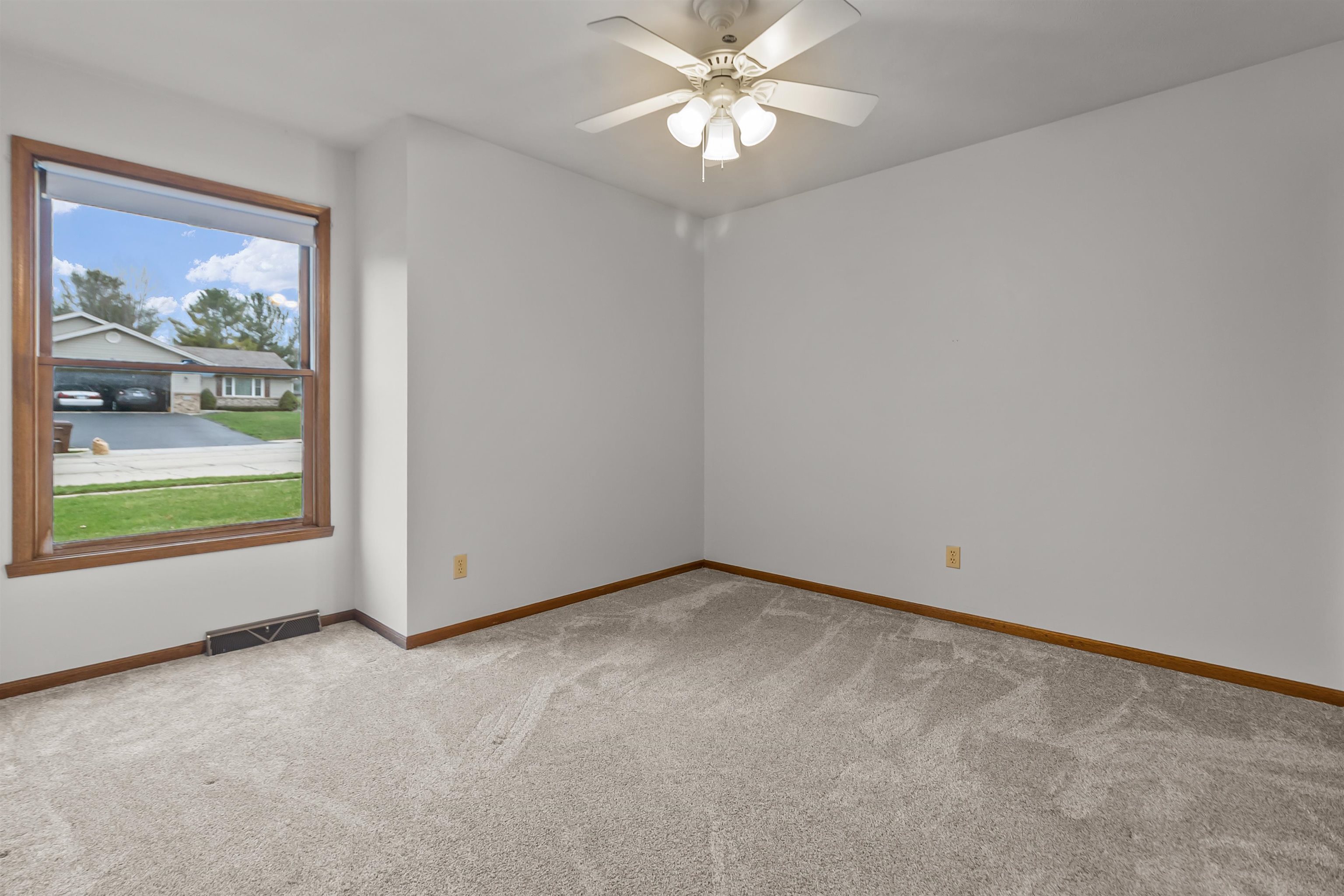 1872 South Trainer Road Rockford, IL 61108 - Photo 33 of 44