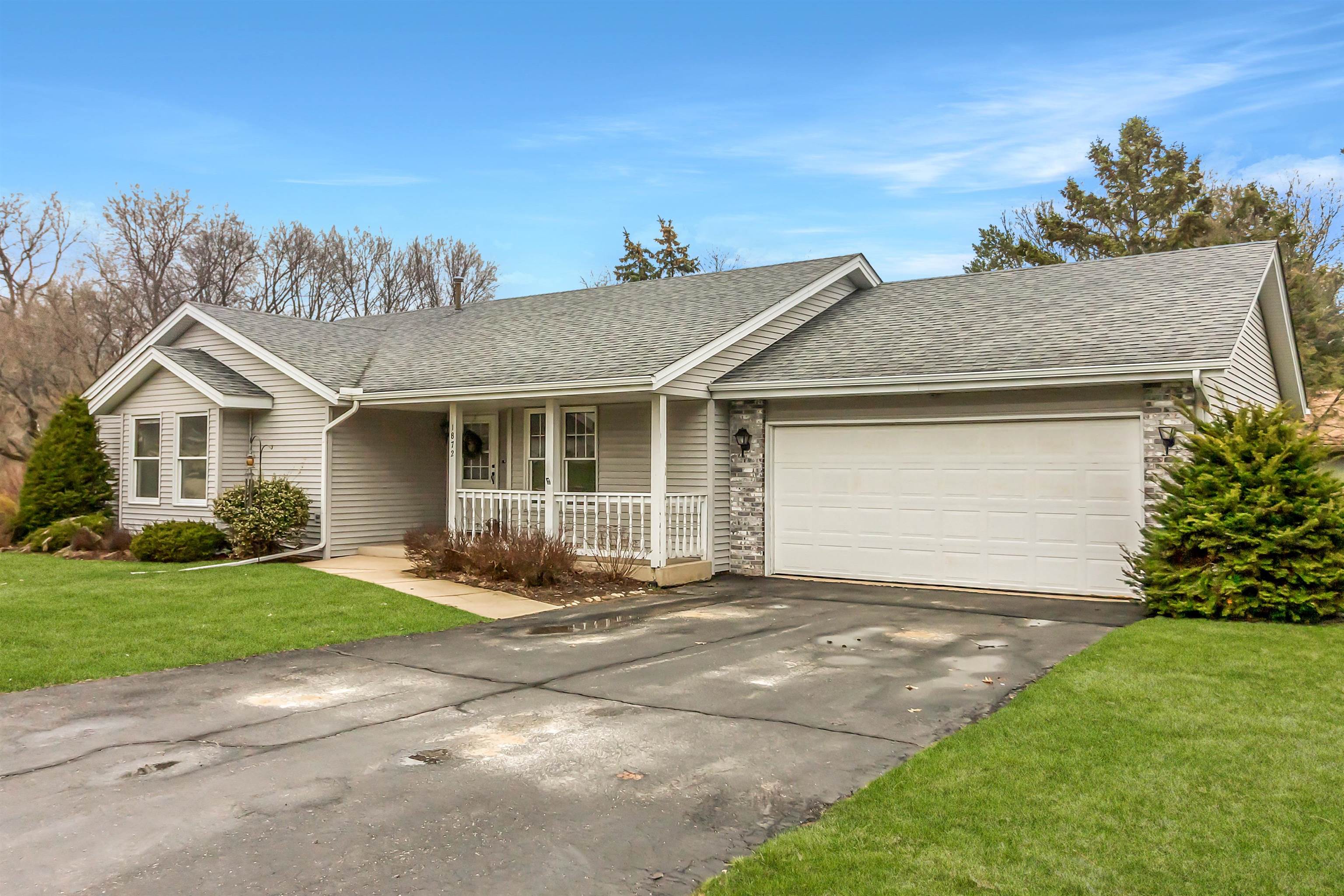 1872 South Trainer Road Rockford, IL 61108 - Photo 5 of 44