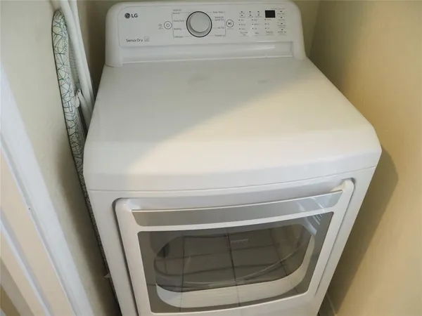 a close up view of washer and dryer
