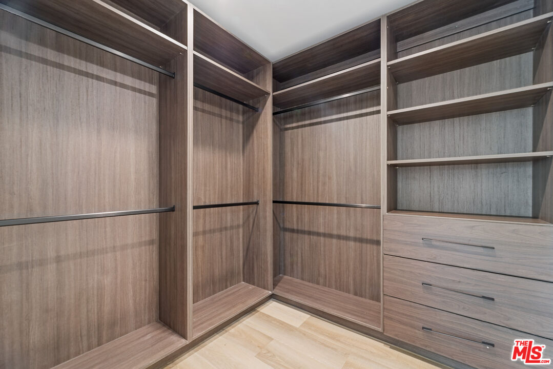 3305 Ocean Front Walk, Unit 1 & 2 Marina del Rey, CA 90292 - Photo 39 of 44 a view of a walk in closet