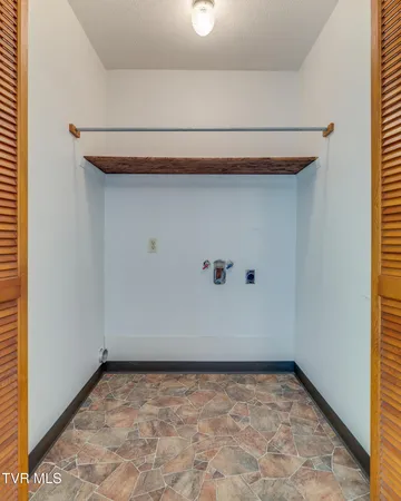 $1,600 | 607 Race Street, Unit 4, Elizabethton, TN 37643