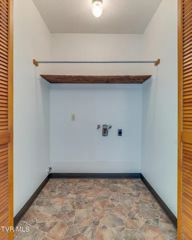 $1,650 | 607 Race Street, Unit 4, Elizabethton, TN 37643