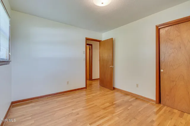 $1,650 | 607 Race Street, Unit 4, Elizabethton, TN 37643