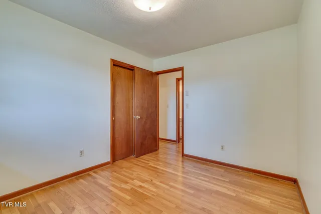 $1,650 | 607 Race Street, Unit 4, Elizabethton, TN 37643