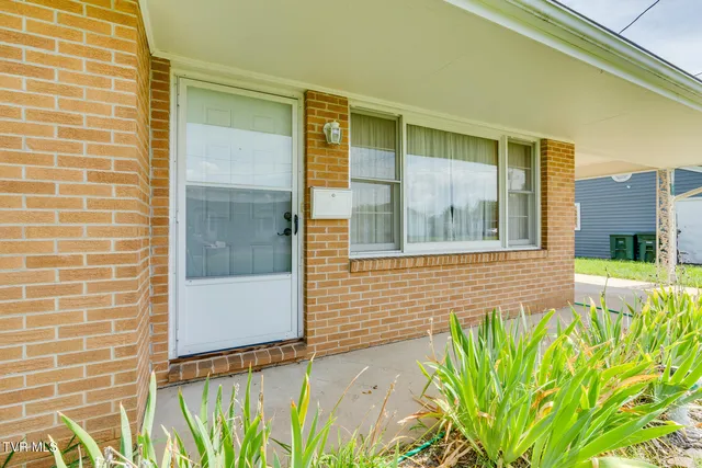 $1,650 | 607 Race Street, Unit 4, Elizabethton, TN 37643