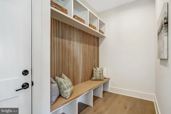 $2,295,000 | 2633 Wooster Court, Vienna, VA 22180