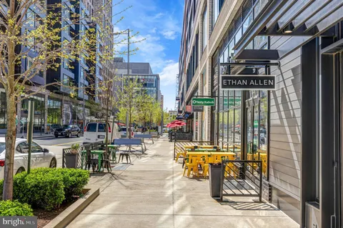 $2,295,000 | 2633 Wooster Court, Vienna, VA 22180