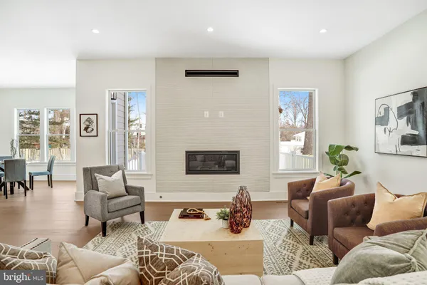 $2,295,000 | 2633 Wooster Court, Vienna, VA 22180