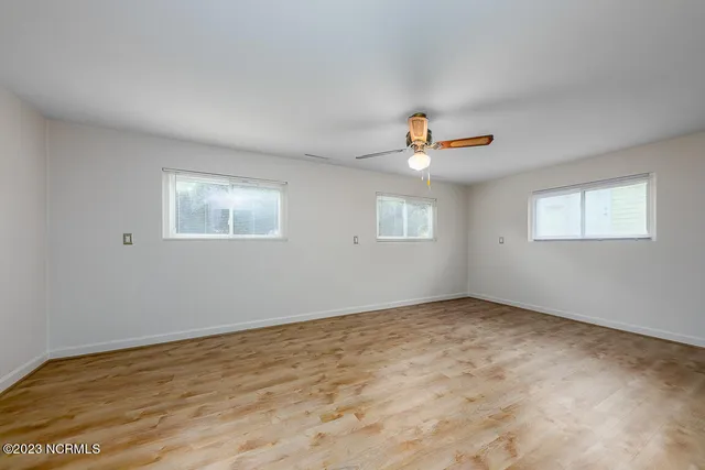 $2,050 | 2300 Woodland Avenue, New Bern, NC 28562