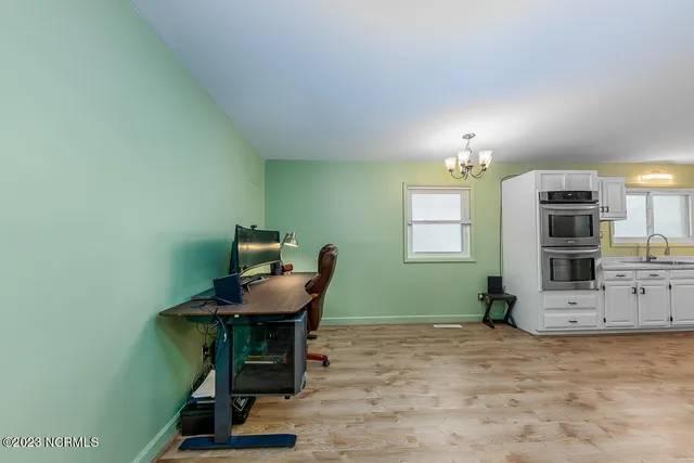 $2,050 | 2300 Woodland Avenue, New Bern, NC 28562