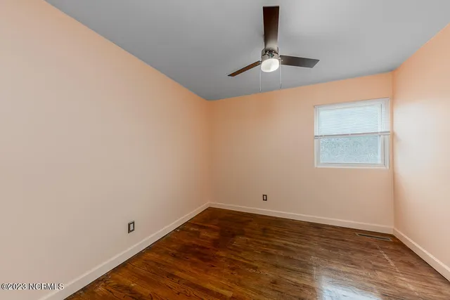 $2,050 | 2300 Woodland Avenue, New Bern, NC 28562
