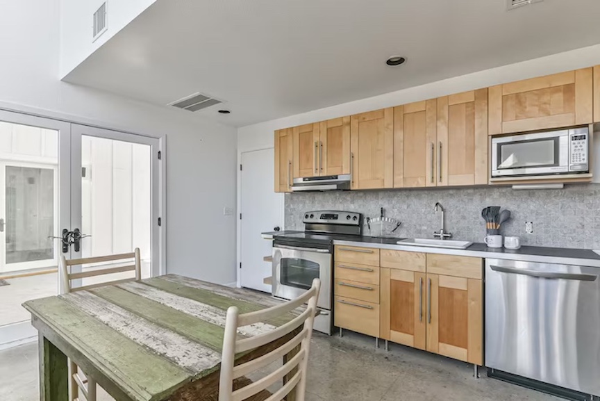 620 Windy Hills Road Dripping Springs, TX 78620 - Photo 18 of 30 Home 2 - Kitchen