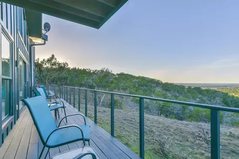 $1,050,000 | 620 Windy Hills Road, Dripping Springs, TX 78620