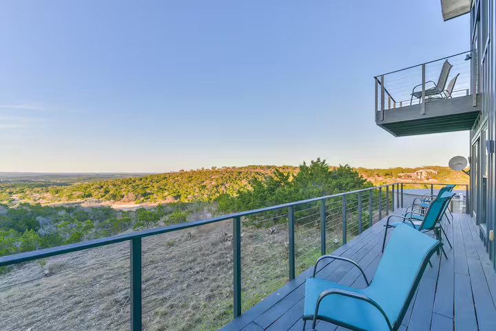 620 Windy Hills Road Dripping Springs, TX 78620 - Photo 24 of 30 View of balcony