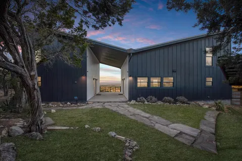 $1,050,000 | 620 Windy Hills Road, Dripping Springs, TX 78620