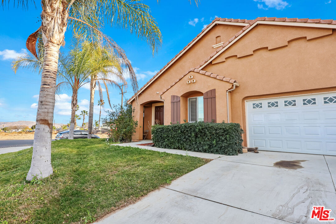 505 Fair Park Way Perris, CA 92570 - Photo 2 of 37