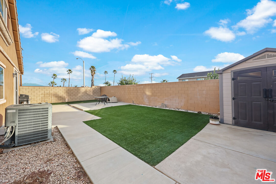 505 Fair Park Way Perris, CA 92570 - Photo 28 of 37