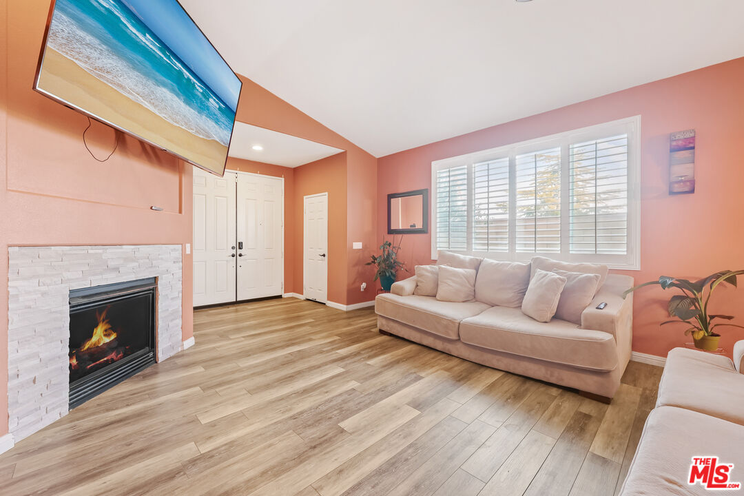 505 Fair Park Way Perris, CA 92570 - Photo 9 of 37
