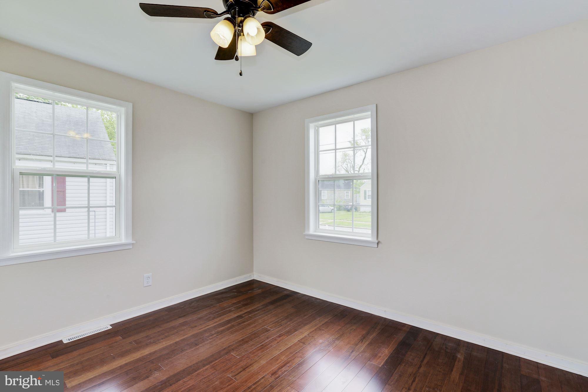 956 Martin Road Baltimore, MD 21221 - Photo 8 of 23 Master Bedroom