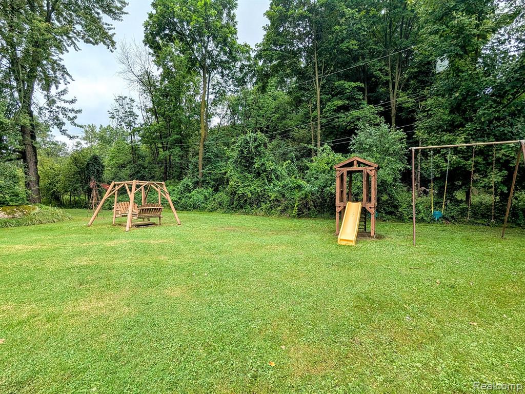 26199 Power Road Farmington Hills, MI 48334 - Photo 49 of 51