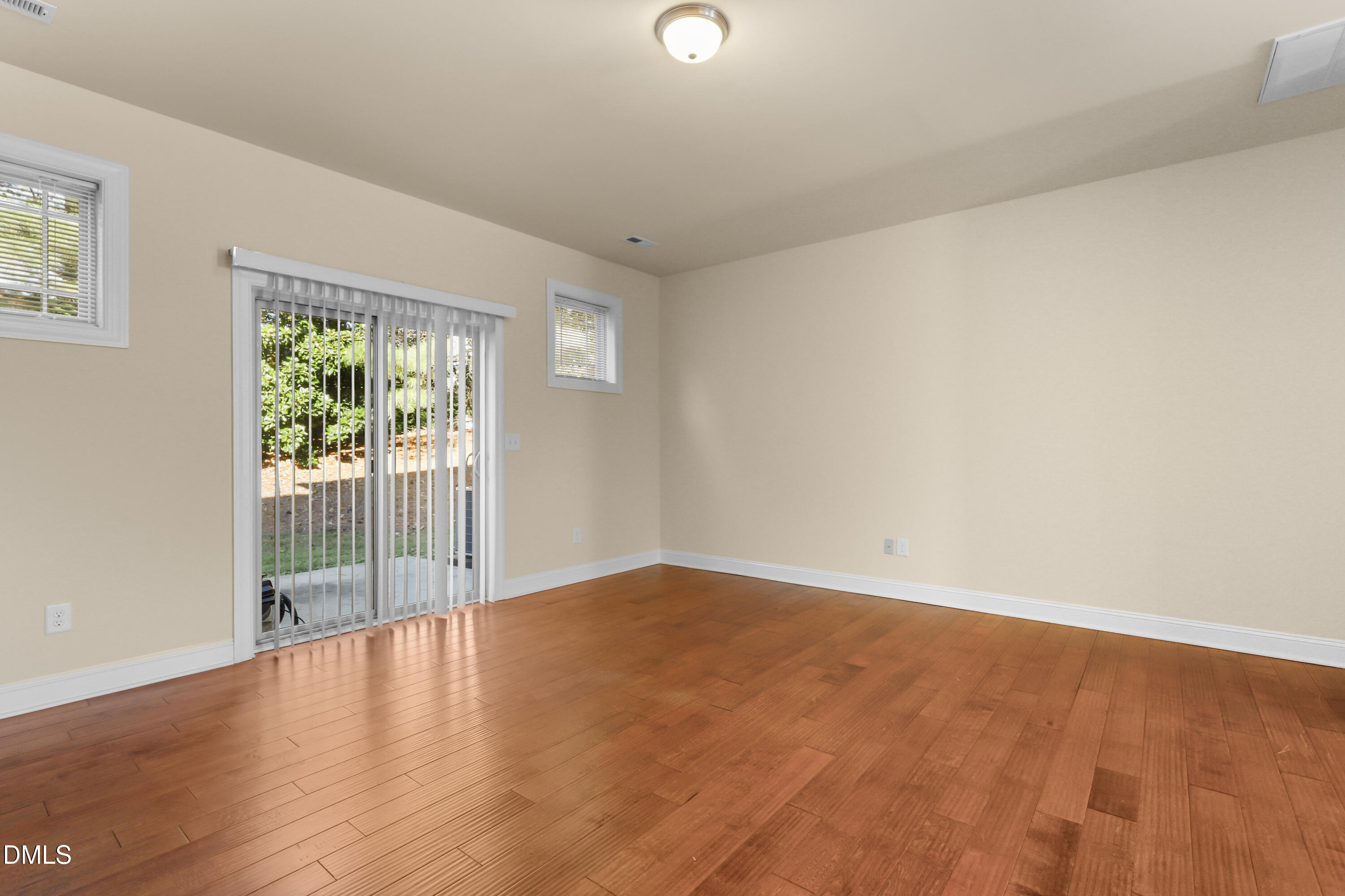 3977 Amelia Park Drive Raleigh, NC 27606 - Photo 11 of 27 11