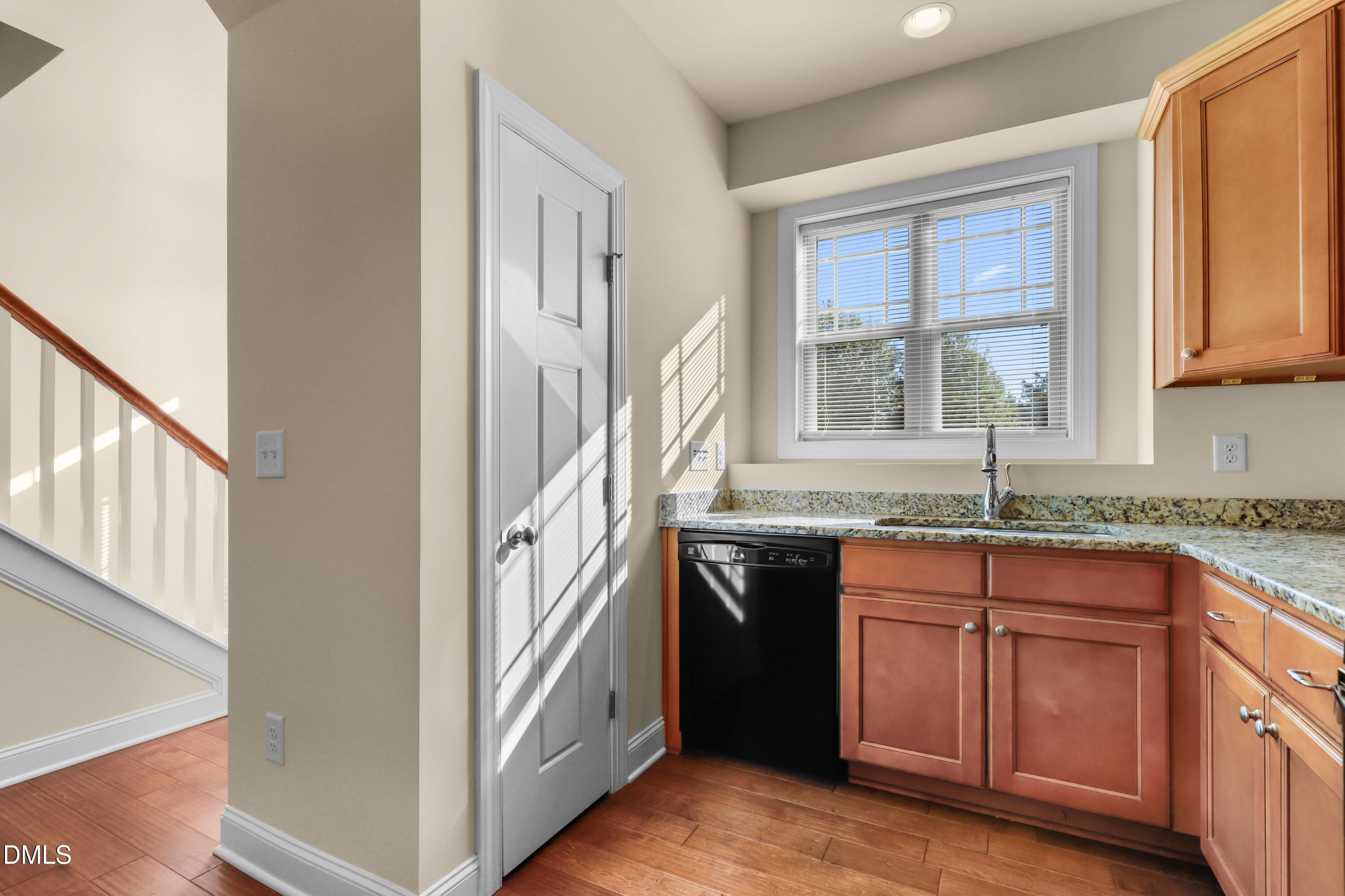 3977 Amelia Park Drive Raleigh, NC 27606 - Photo 4 of 27 6