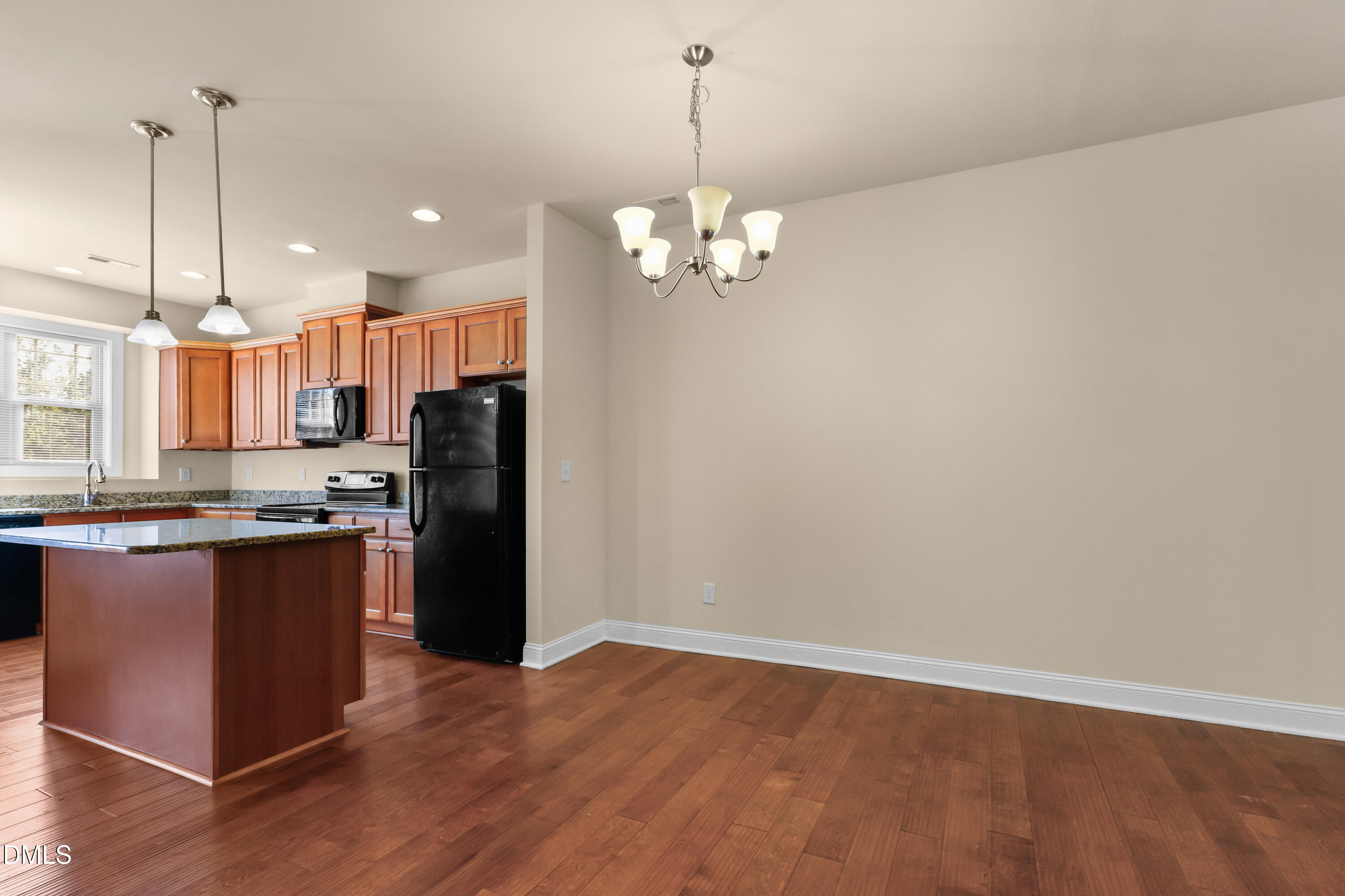 3977 Amelia Park Drive Raleigh, NC 27606 - Photo 5 of 27 9