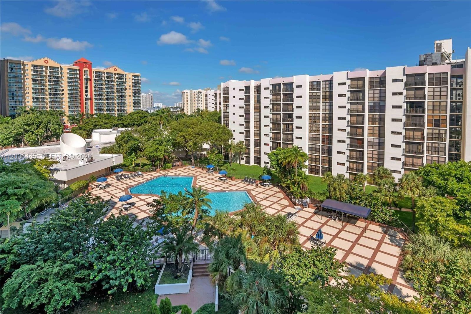 16909 North Bay Road, Unit 1020 Sunny Isles Beach, FL 33160 - Photo 32 of 37