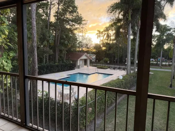 $2,850 | 5790 Coach House Circle, Unit G, Boca Raton, FL 33486