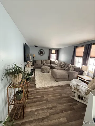 $319,000 | 274 County Rt 33, Hastings, NY 13036