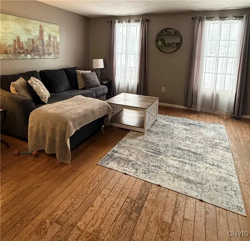 $319,000 | 274 County Rt 33, Hastings, NY 13036