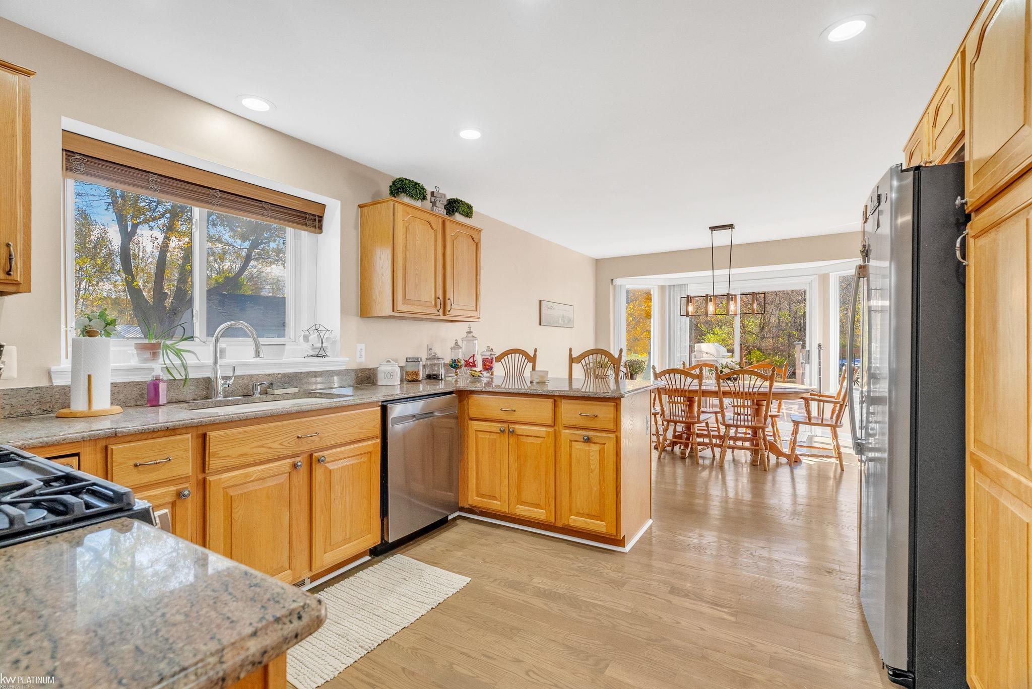 42243 Little Road Clinton Township, MI 48036 - Photo 12 of 34