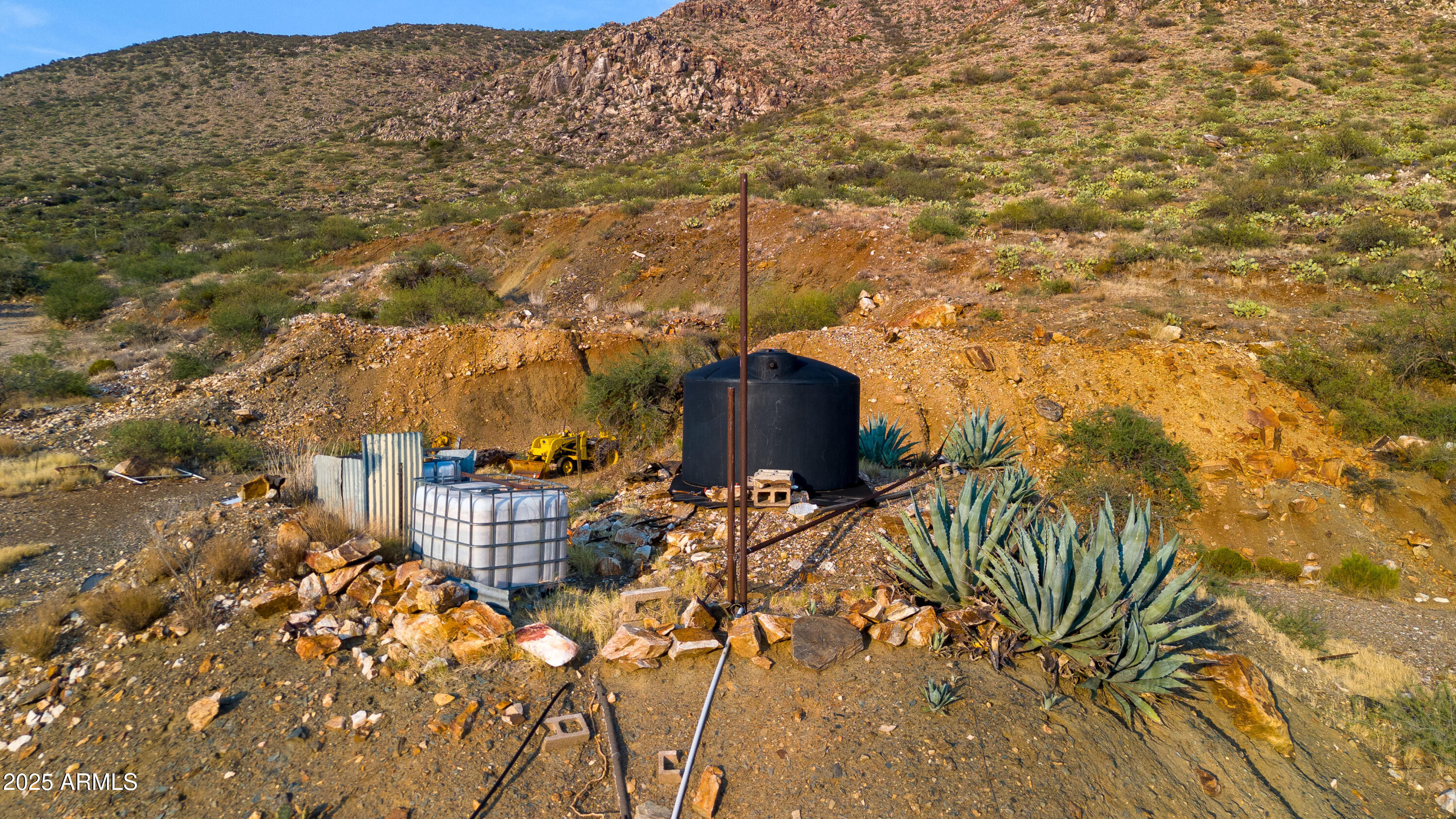 25795 South Old Stage Road Congress, AZ 85332 - Photo 21 of 30 a balcony with a table and chairs