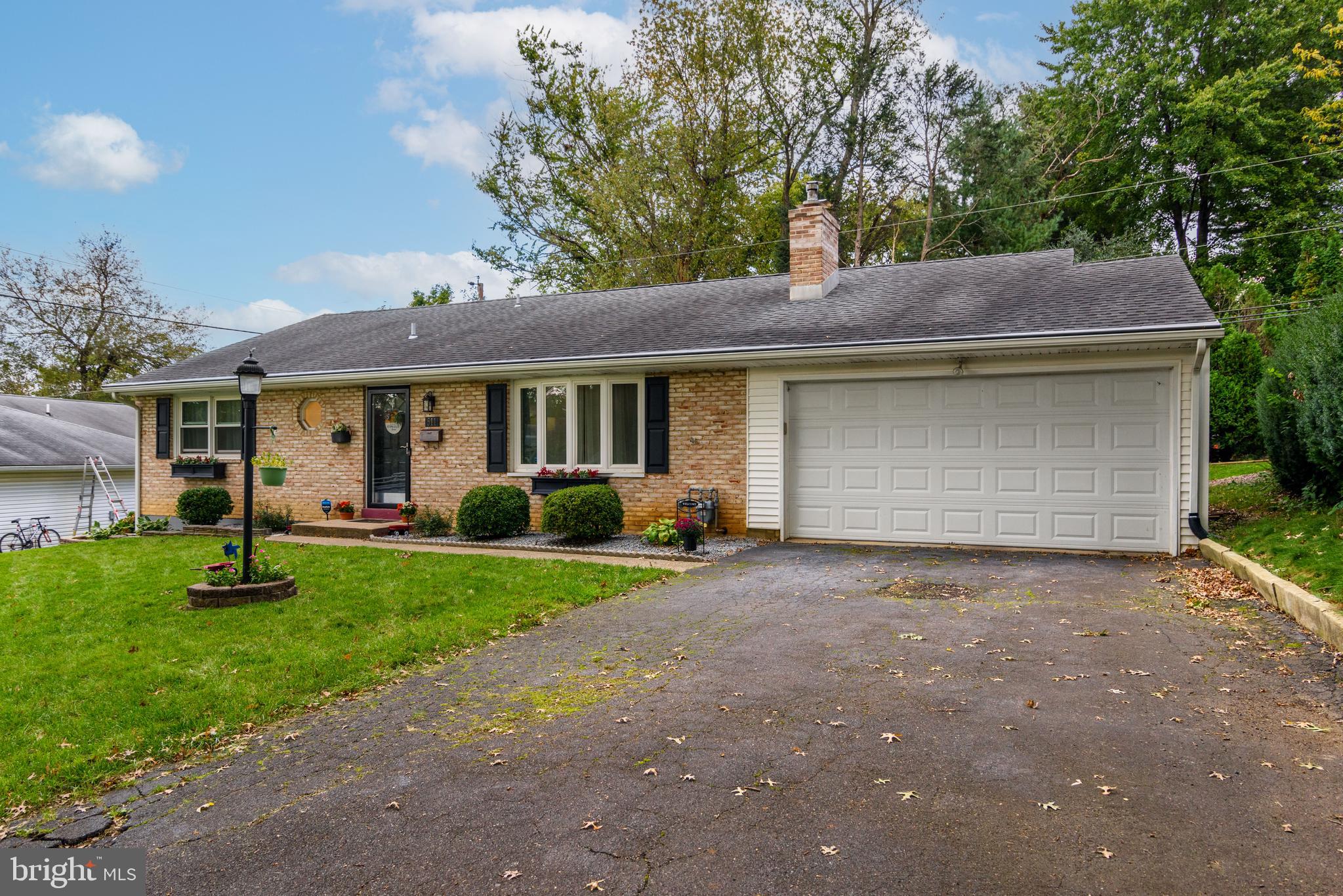 511 Susan Road Camp Hill, PA 17011 - Photo 2 of 32 Gallery Image 2
