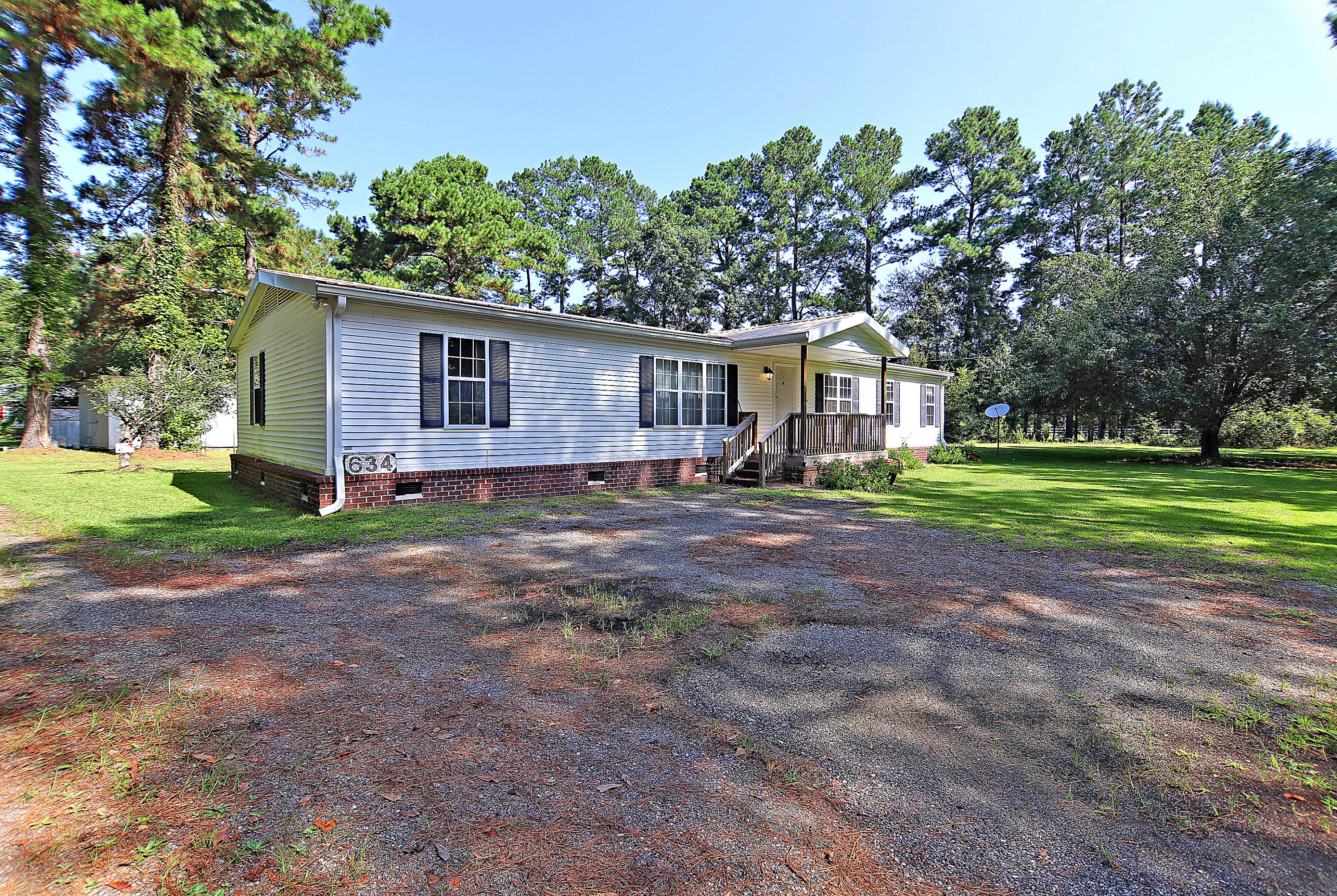634 Carter Road Ridgeville, SC 29472 - Photo 2 of 34 IMG_0277 copy