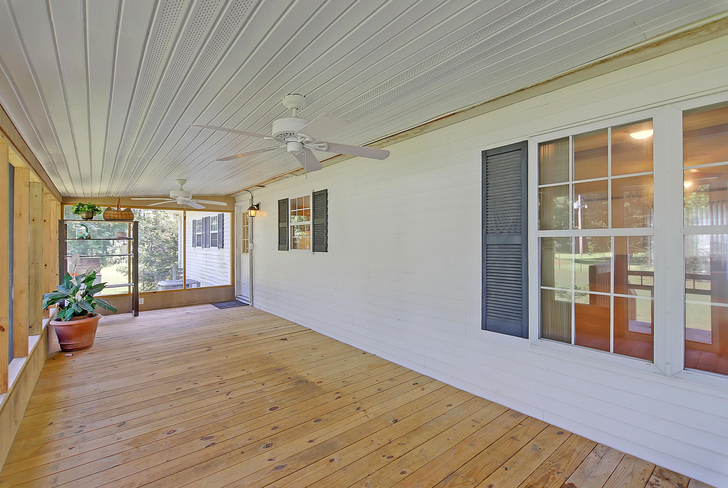 634 Carter Road Ridgeville, SC 29472 - Photo 12 of 34 IMG_0400_1_2_3_4_5_61 copy