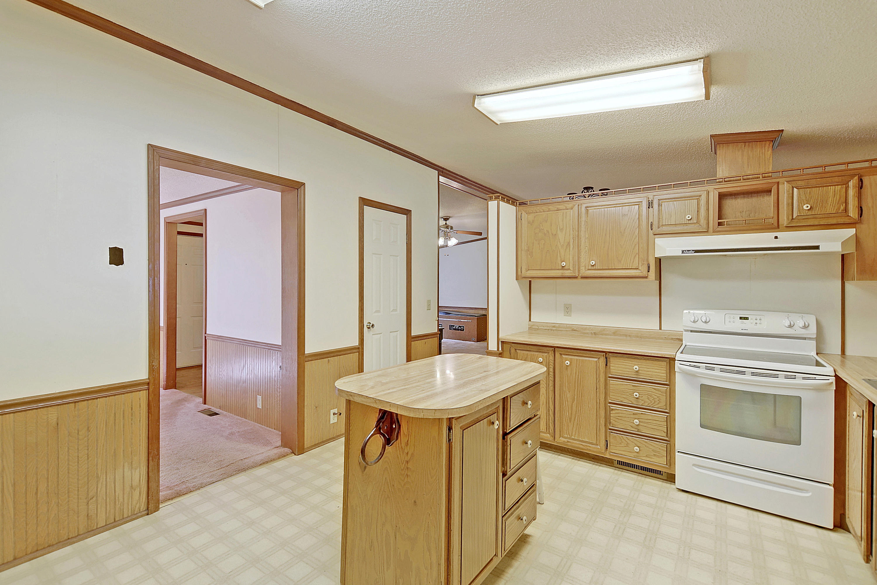 634 Carter Road Ridgeville, SC 29472 - Photo 15 of 34 IMG_0372_3_4_5_6_7_81 copy
