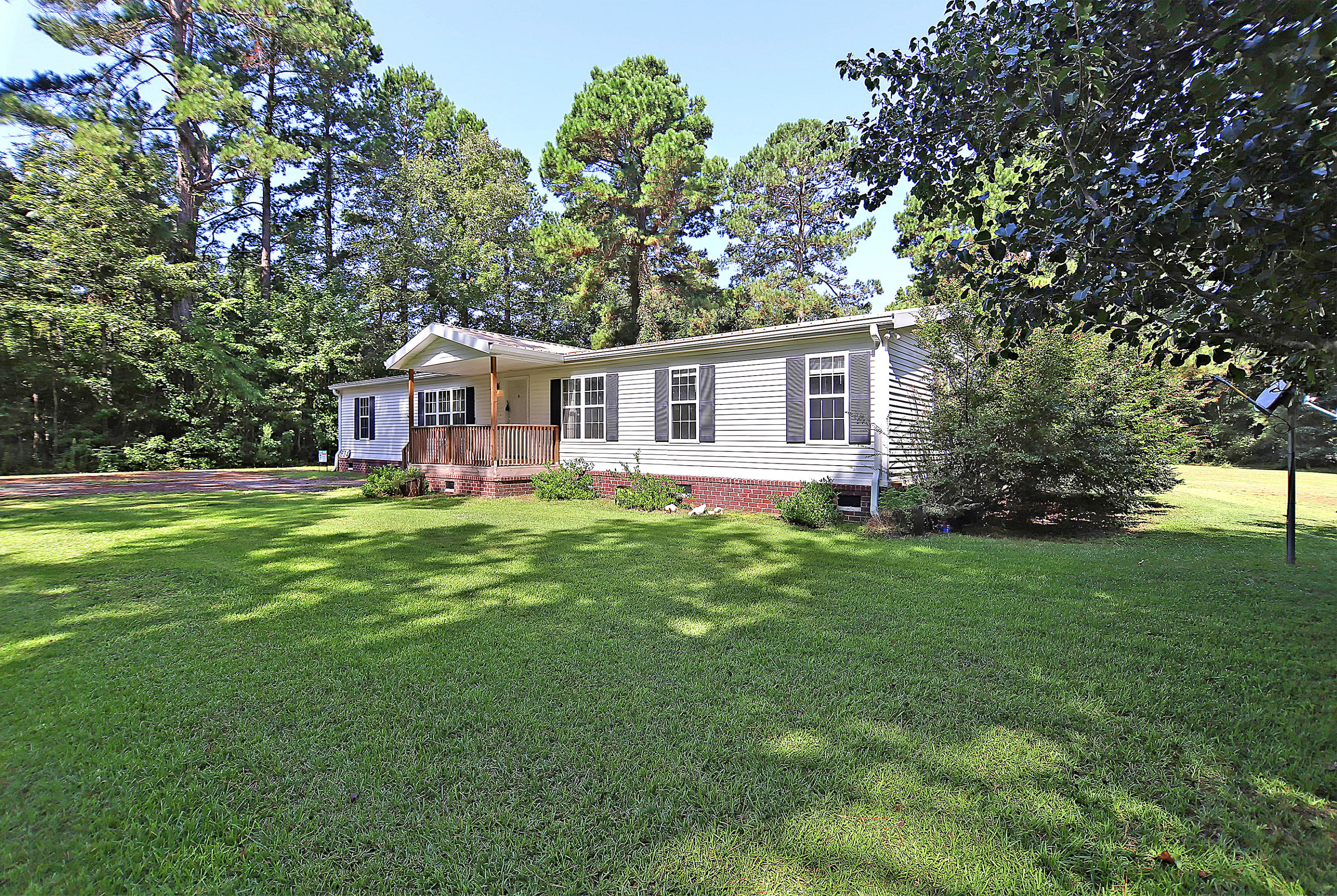 634 Carter Road Ridgeville, SC 29472 - Photo 3 of 34 IMG_0263 copy