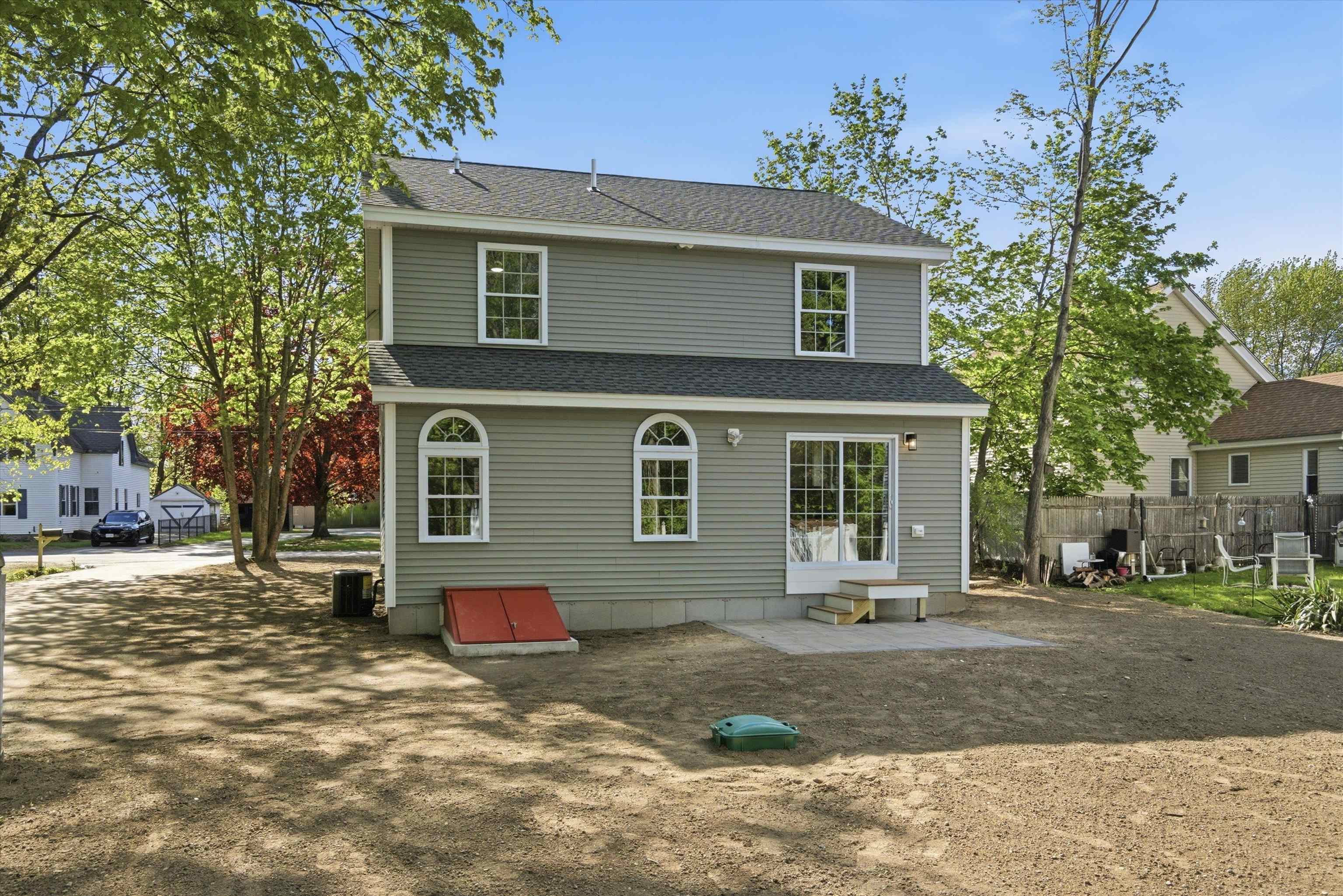 6 Pleasant Street Derry, NH 03038 - Photo 45 of 51